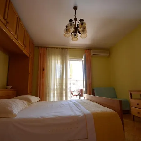 Ivana Casa de hóspedes Makarska