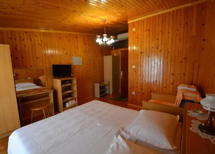Ivana 3* Makarska